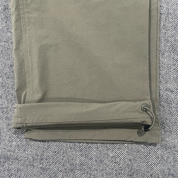 Orvis Wonder Ripstop Trail Zip-Off Pants | size 14 | color sagebrush - Picture 8 of 11